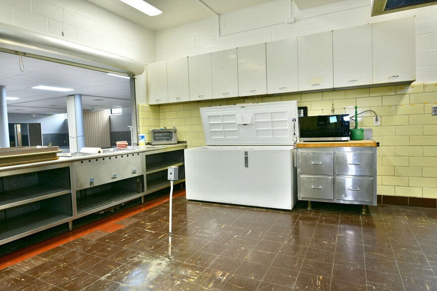 More Photos Of 175 B Laird Ave, Warren Schools For Sale