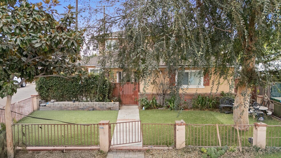 More Photos Of 8720 Villa Dr, Whittier Apartments For Sale