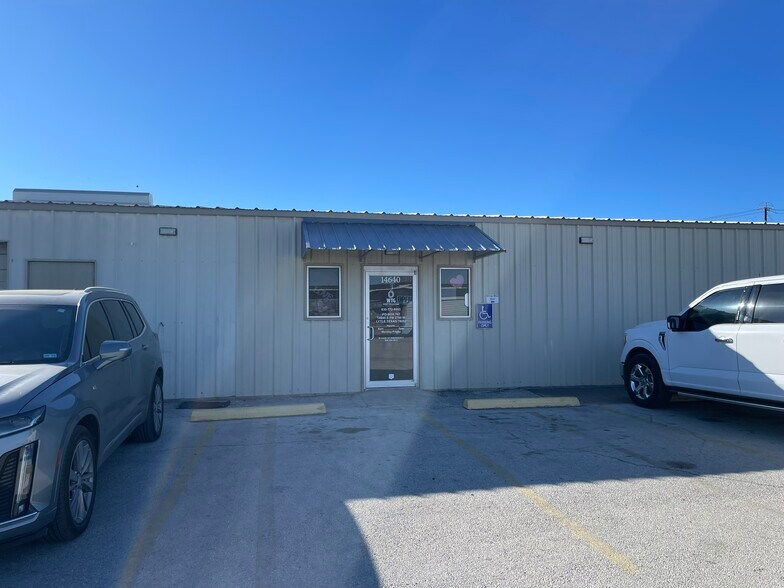 More Photos Of 14640 S FM 2790 W, Lytle Unknown For Lease