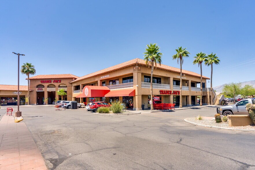 More Photos Of 1101 N Wilmot Rd, Tucson Unknown For Lease