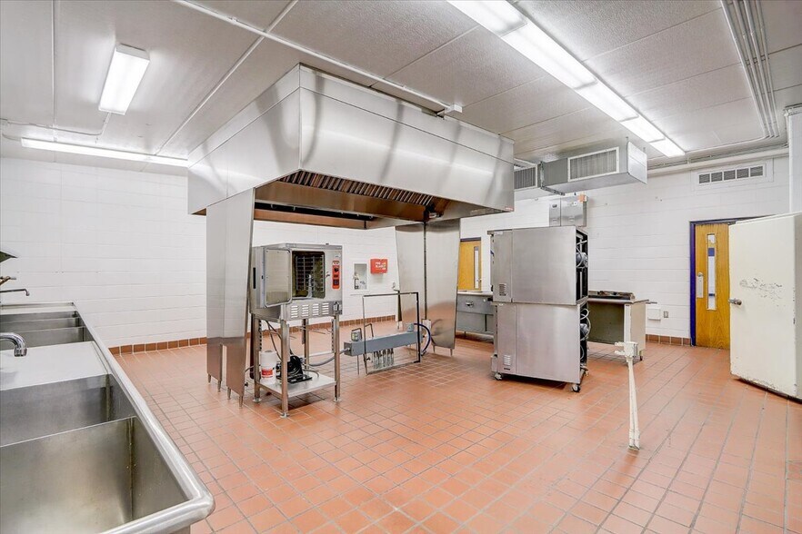 More Photos Of 305 Milwaukee St, Johnson Creek Schools For Sale