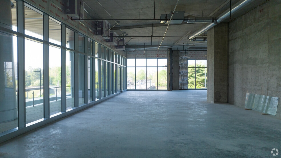 More Photos Of 600 S Tryon St, Charlotte Unknown For Lease