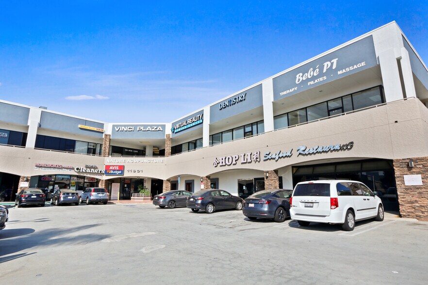 Primary Photo Of 11901 Santa Monica Blvd, Los Angeles Storefront Retail Office For Lease