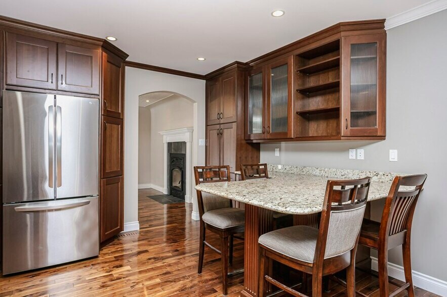 More Photos Of 9119 117 St NW, Edmonton Apartments For Sale