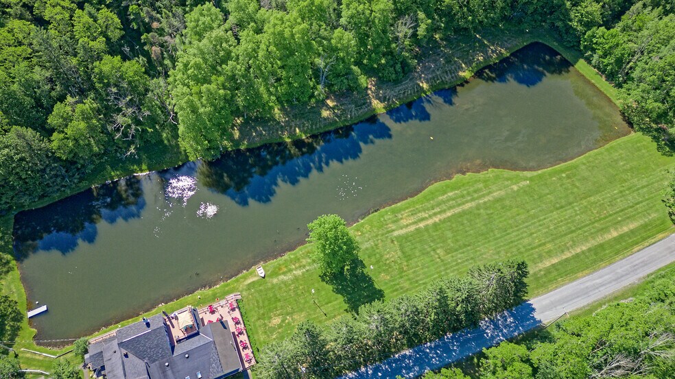 More Photos Of 160 Creamery Rd, Greenville Specialty For Sale