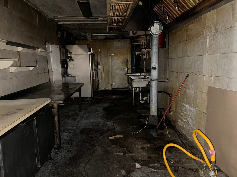 More Photos Of 4080 NW 12th St, Lauderhill Restaurant For Lease