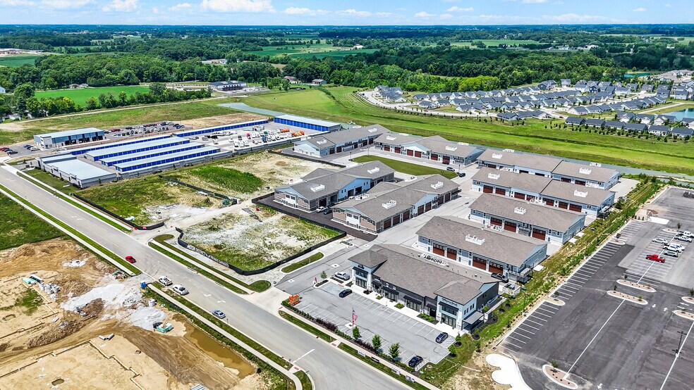 More Photos Of 17725 Motor District Cir, Carmel Showroom For Sale