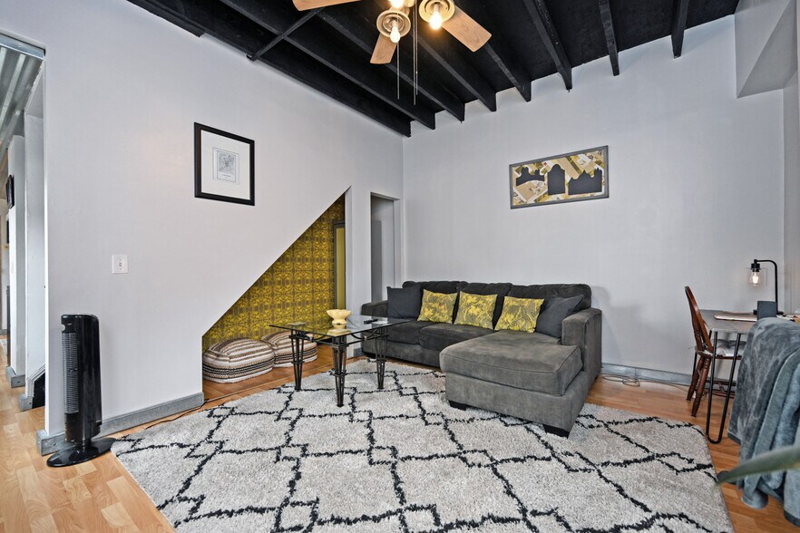 More Photos Of 118 E Liberty St, Cincinnati Apartments For Sale