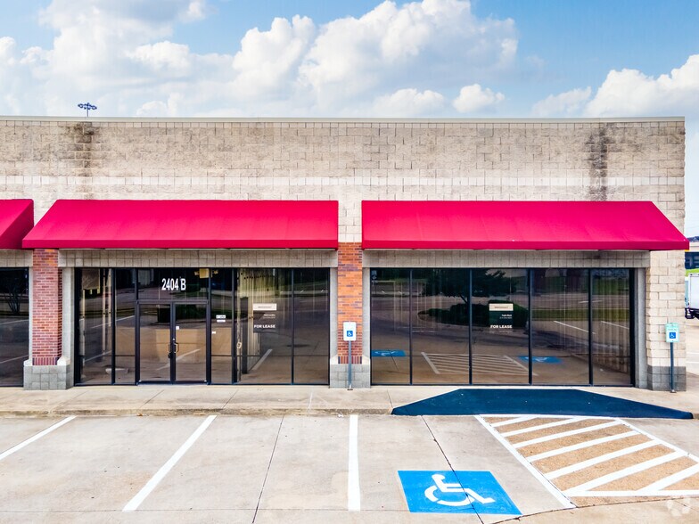 More Photos Of 2420 S Stemmons Fwy, Lewisville Unknown For Lease