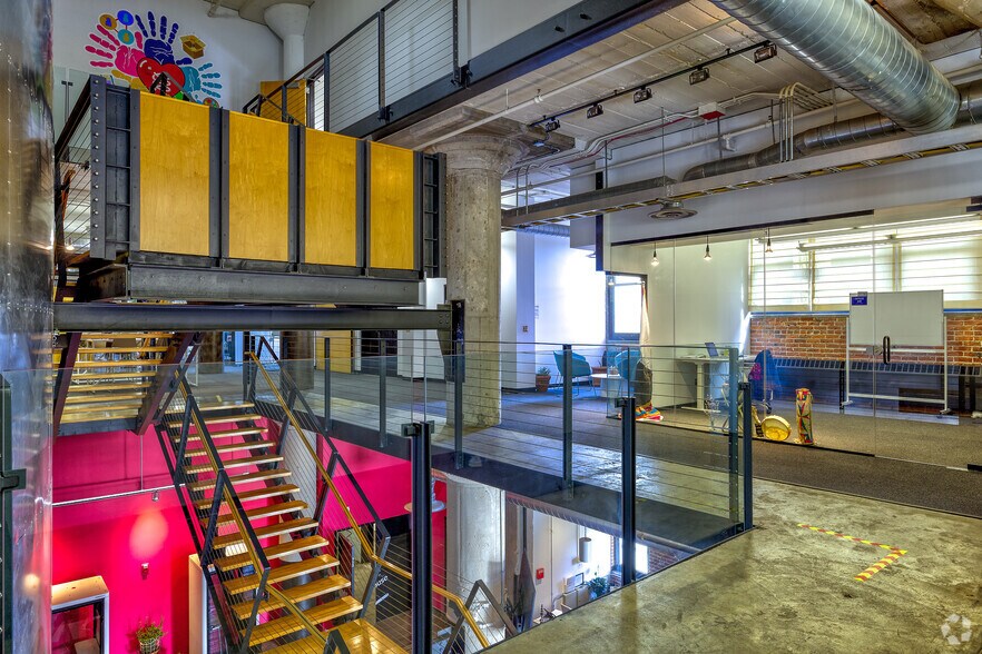 More Photos Of 1402 Jones St, Omaha Warehouse For Lease