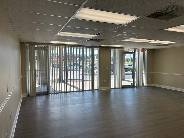 More Photos Of 3750 US Highway 27 N, Sebring General Retail For Sale