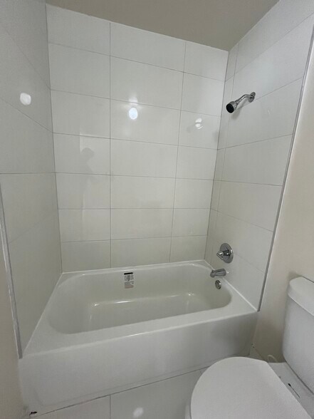 More Photos Of 126 SW 21st Ave, Miami Apartments For Sale