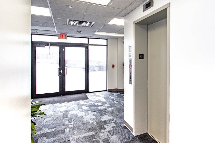 More Photos Of 3678 W Oceanside Rd, Oceanside Loft Creative Space For Lease