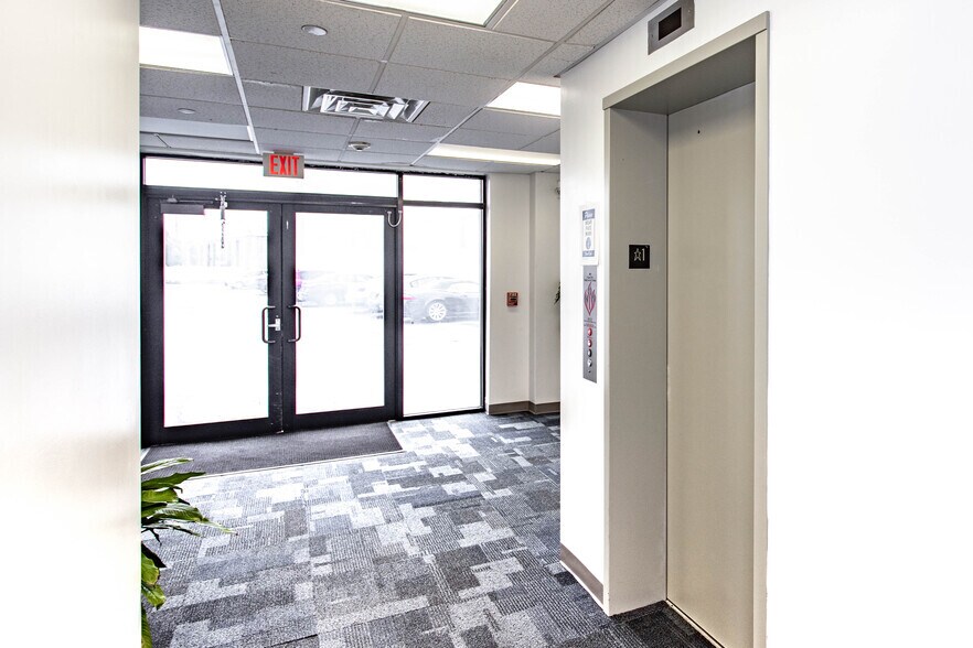 More Photos Of 3678 W Oceanside Rd, Oceanside Loft Creative Space For Lease