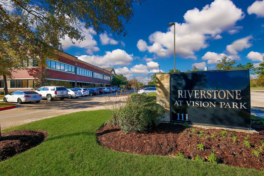 More Photos Of 111 Vision Park Blvd, Shenandoah Medical For Lease