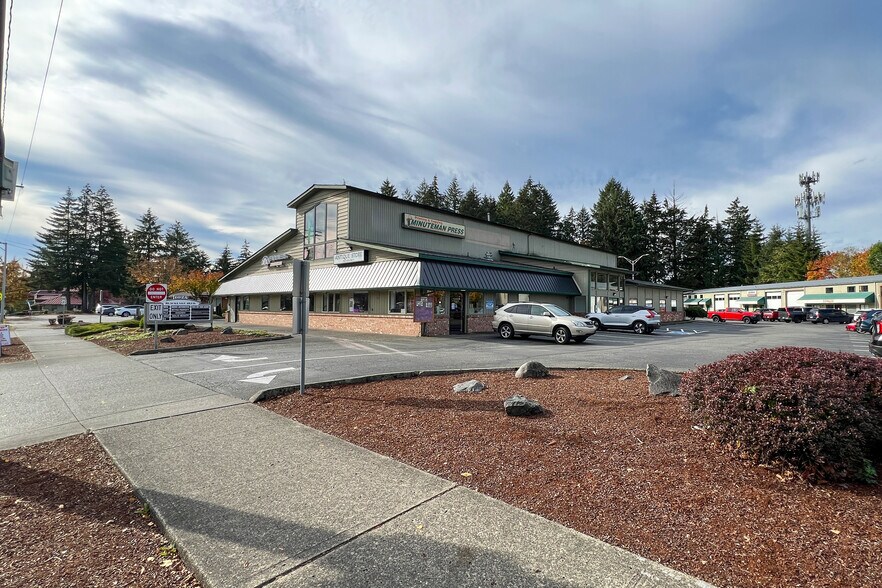 More Photos Of 1025 Black Lake Blvd SW, Olympia Light Manufacturing For Sale