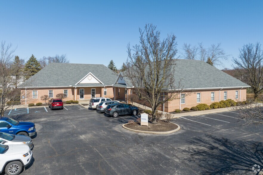 More Photos Of 2232-2244 Centennial Rd, Toledo Office For Lease