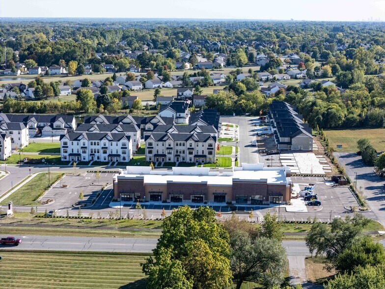 More Photos Of 17576 Alba Ln, Westfield Storefront For Lease