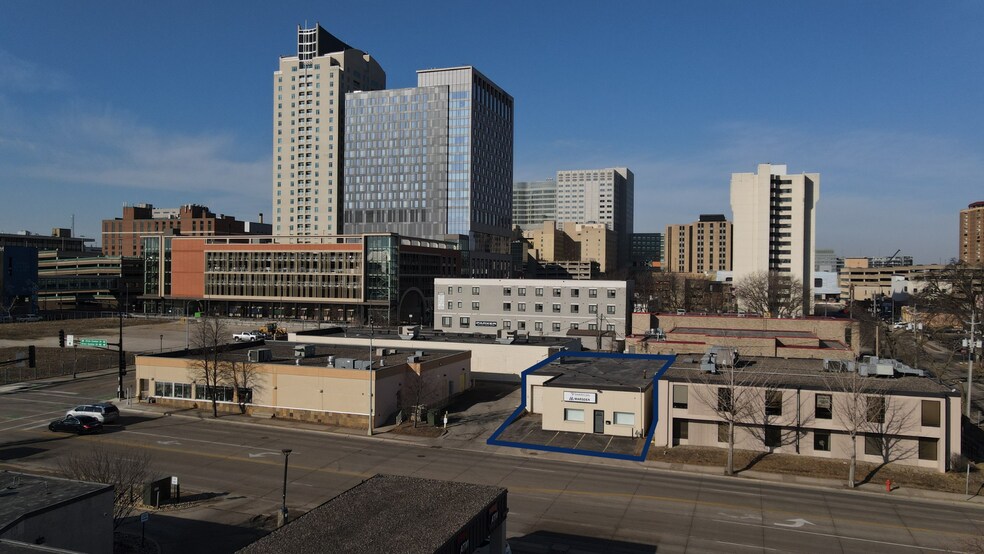 Primary Photo Of 15 Civic Center Dr NE, Rochester Warehouse For Lease