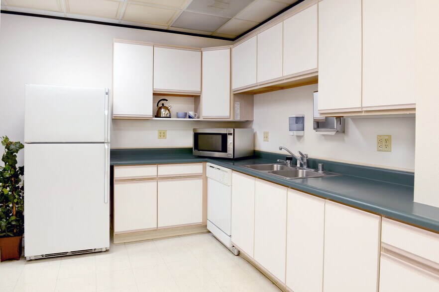 More Photos Of 433 Airport Blvd, Burlingame Office For Lease