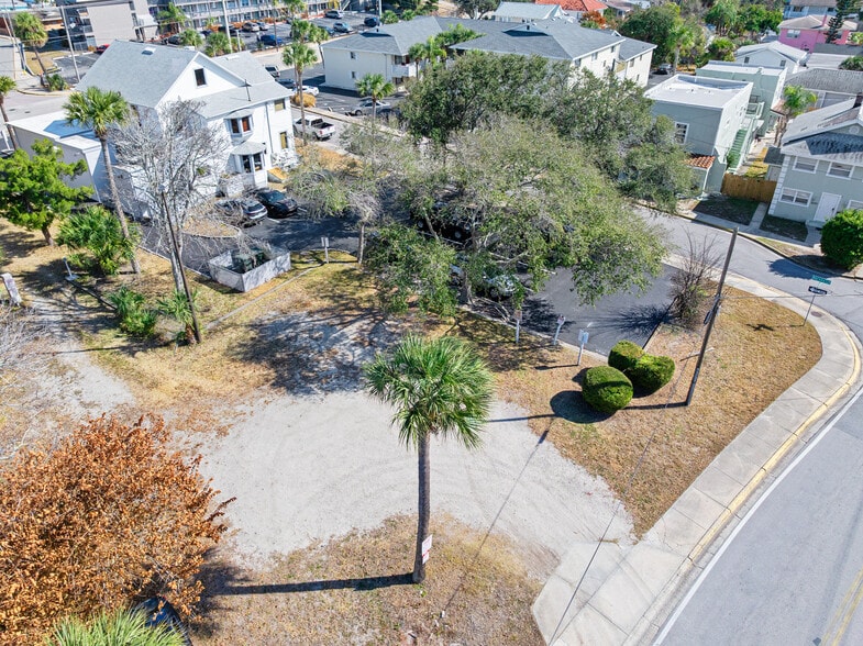 More Photos Of 37 S Halifax Ave, Daytona Beach Schools For Sale