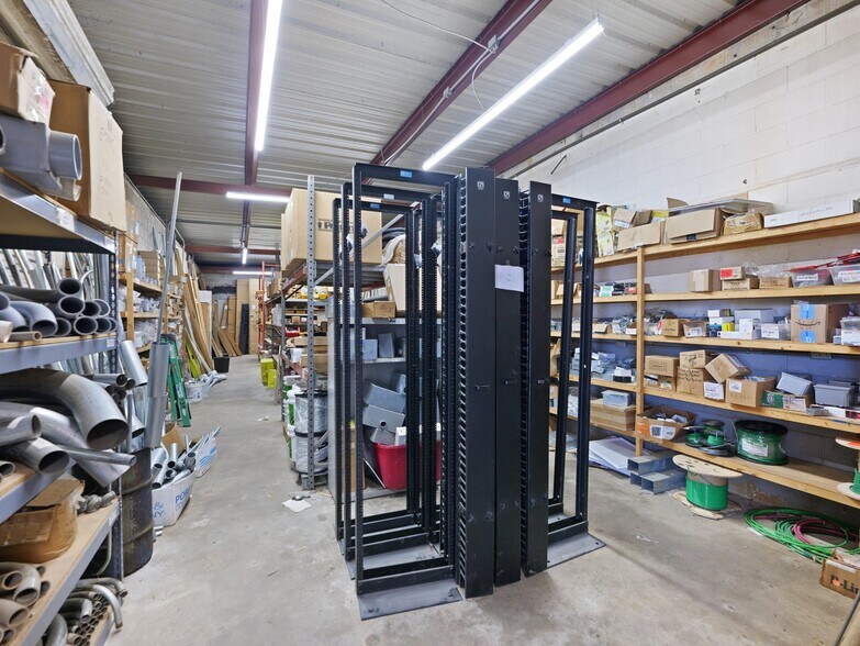 More Photos Of 2567 Athens Hwy, Gainesville Warehouse For Lease