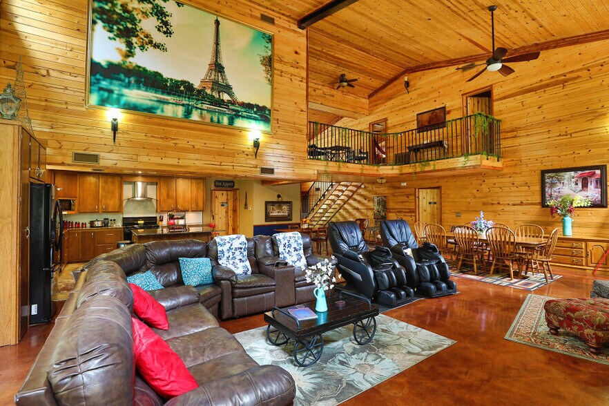 More Photos Of 1083 N 4290 Rd, Sawyer Hotel For Sale