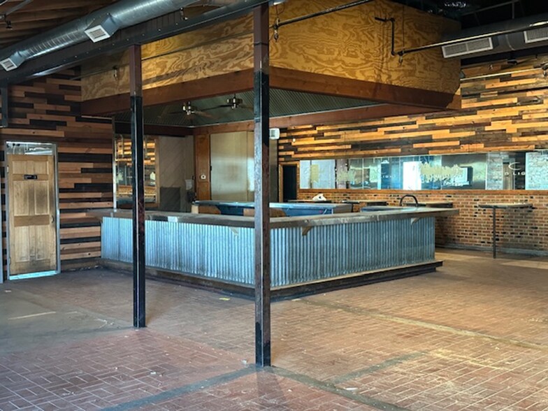 More Photos Of 2509 W Parrish Ave, Owensboro Restaurant For Lease