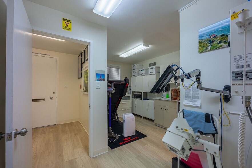 More Photos Of 667-669 Crespi Dr, Pacifica Medical For Sale