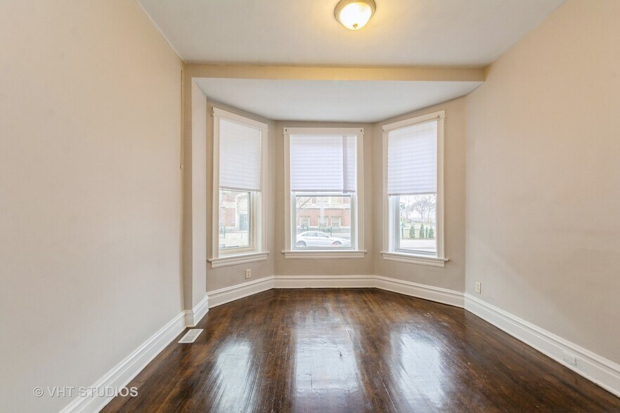 More Photos Of 6927 S Hermitage Ave, Chicago Apartments For Sale