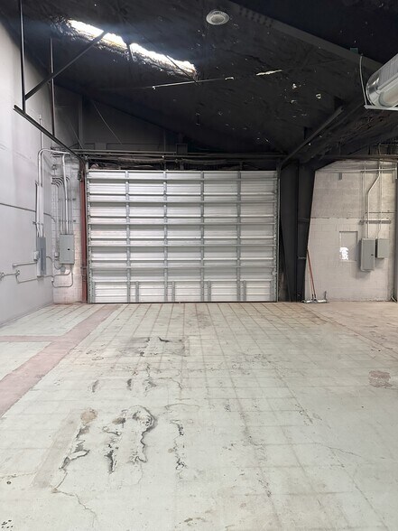 More Photos Of 1501 Magoffin Ave, El Paso Flex For Lease