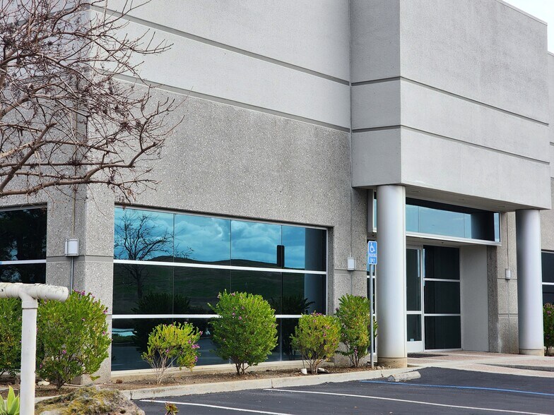 More Photos Of 48319-48329 Fremont Blvd, Fremont Research And Development For Lease