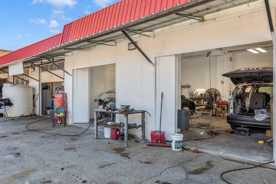 More Photos Of 2245 Murfreesboro Rd, Nashville Carwash For Sale