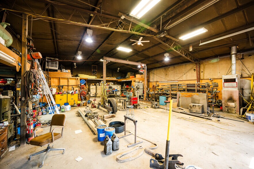 More Photos Of 100 US-14, Dayton Service For Sale