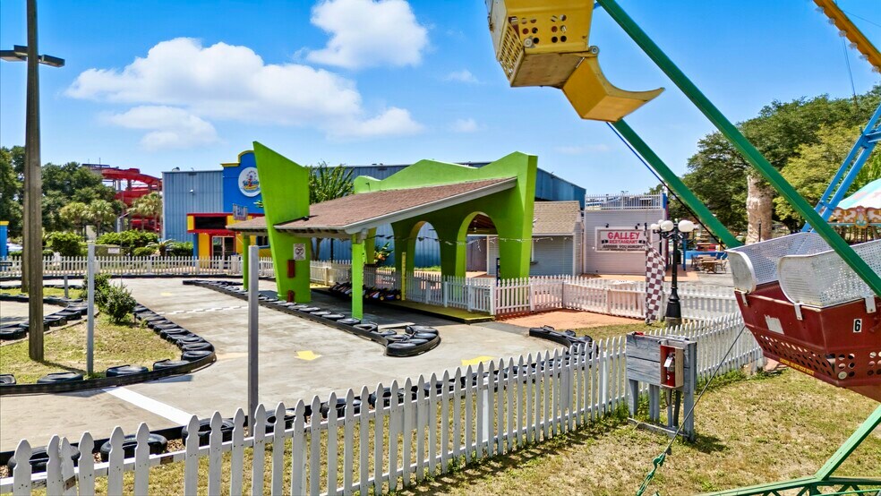 More Photos Of 6709 Pensacola Blvd, Pensacola Amusement Park For Sale