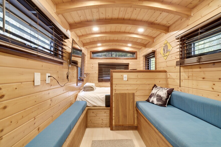 More Photos Of 2624 State Route 534, Albrightsville Hotel For Sale