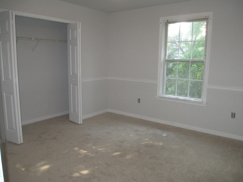 More Photos Of 7731 West Dr, Glen Burnie Assisted Living For Sale