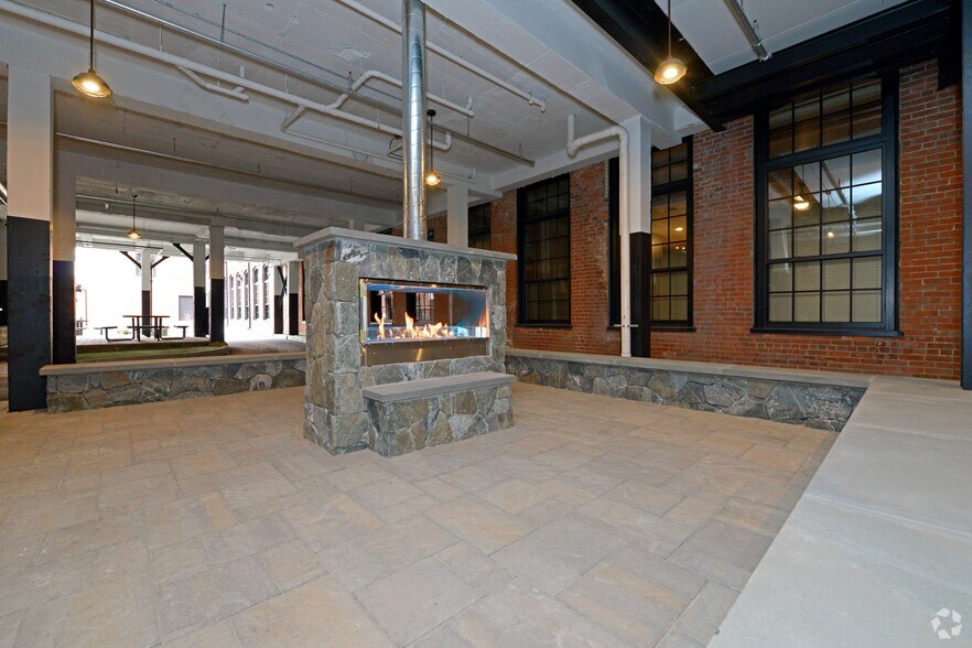 More Photos Of 12 Eagle St, Providence Apartments For Lease