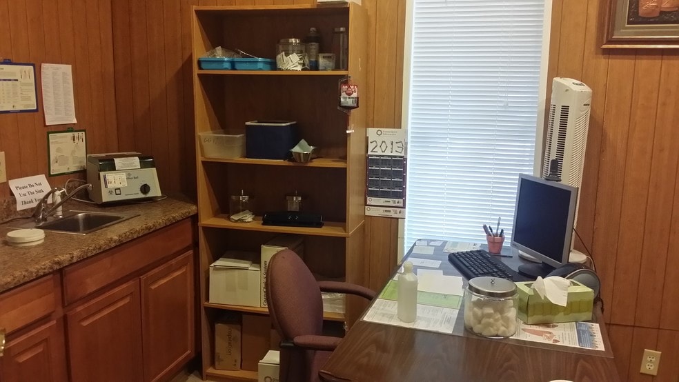 More Photos Of 6730 E McDowell Rd, Scottsdale Office For Sale