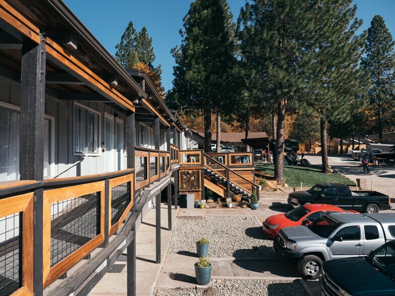 More Photos Of 1612 S Mount Shasta Blvd, Mount Shasta Hotel For Sale