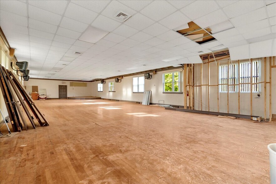 More Photos Of 1055 L P Bailey Memorial Hwy, Halifax General Retail For Sale