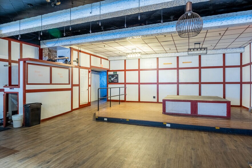 More Photos Of 19 Merrimack St, Lowell Restaurant For Sale