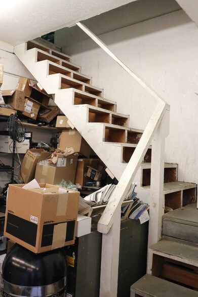 More Photos Of 24300 Main St, Newhall Restaurant For Sale