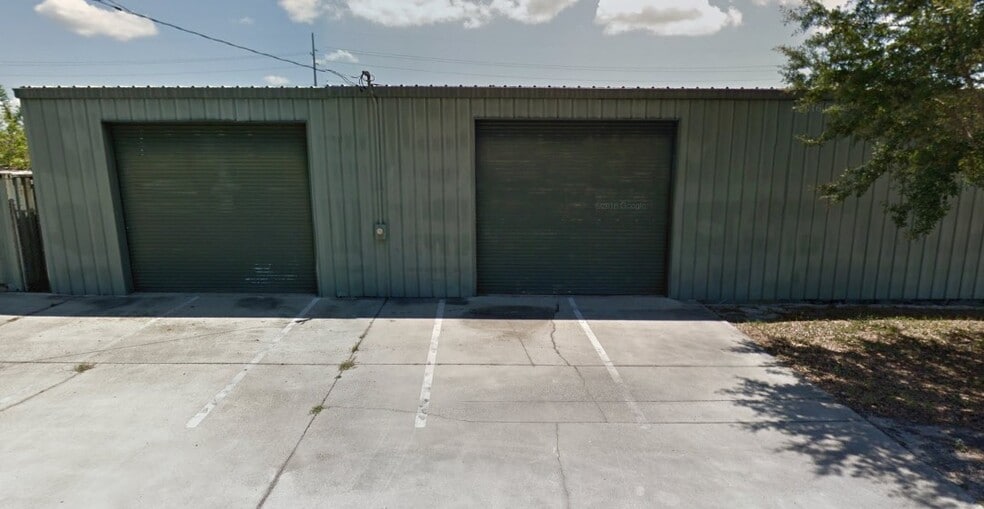 More Photos Of 32379 Broadway St, Sebring Storefront For Sale