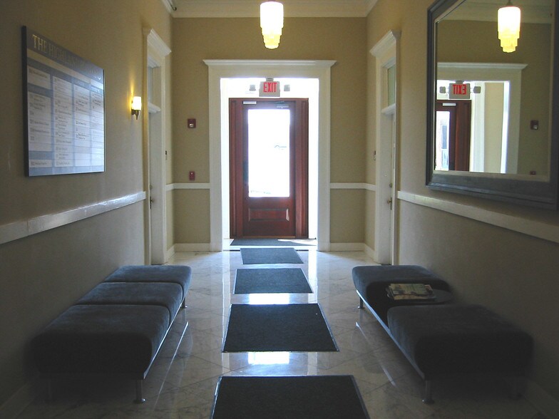 More Photos Of 675 Seminole Ave NE, Atlanta Office For Sale