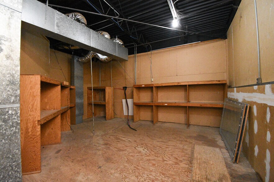 More Photos Of 4106 Houston Hwy, Victoria General Retail For Sale