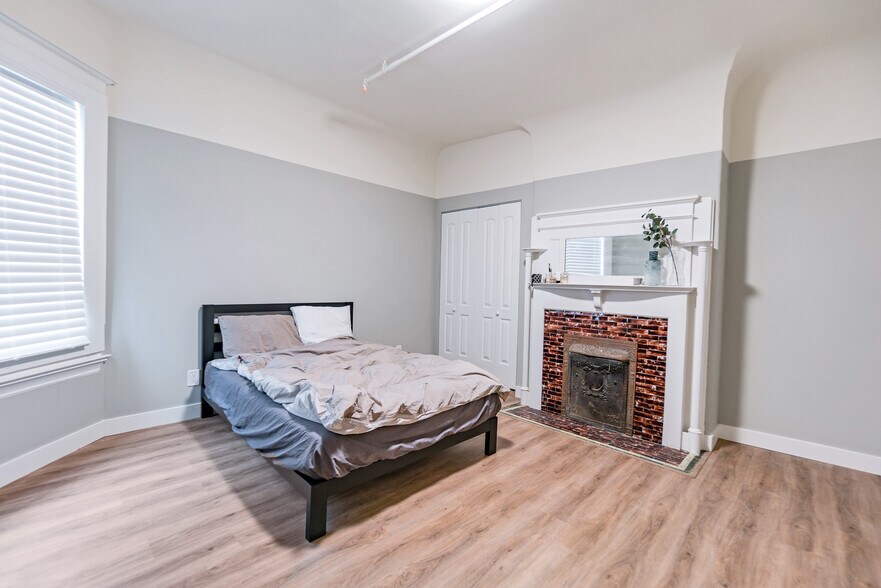 More Photos Of 3228-3230 Adeline St, Berkeley Apartments For Sale