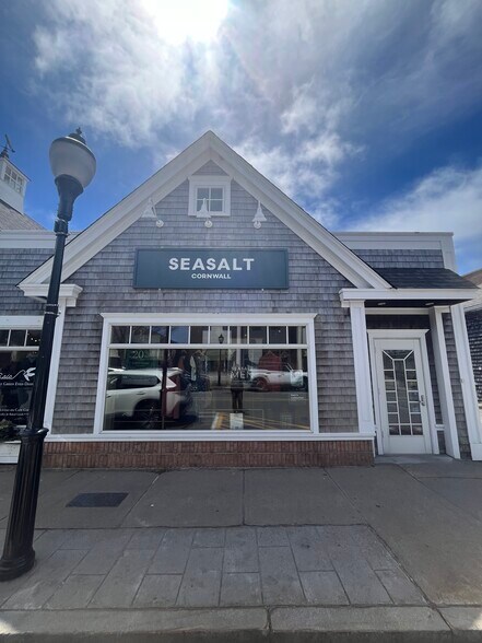 More Photos Of 199 Main St, Falmouth Storefront For Lease