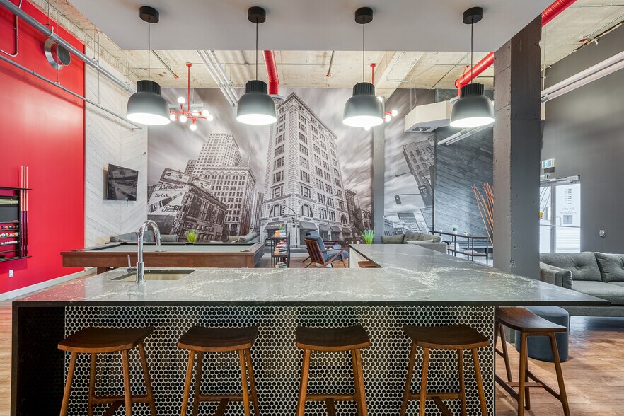 More Photos Of 233 Kennedy St, Winnipeg Apartments For Lease