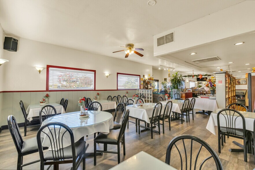 More Photos Of 7223 55th St, Sacramento Restaurant For Sale